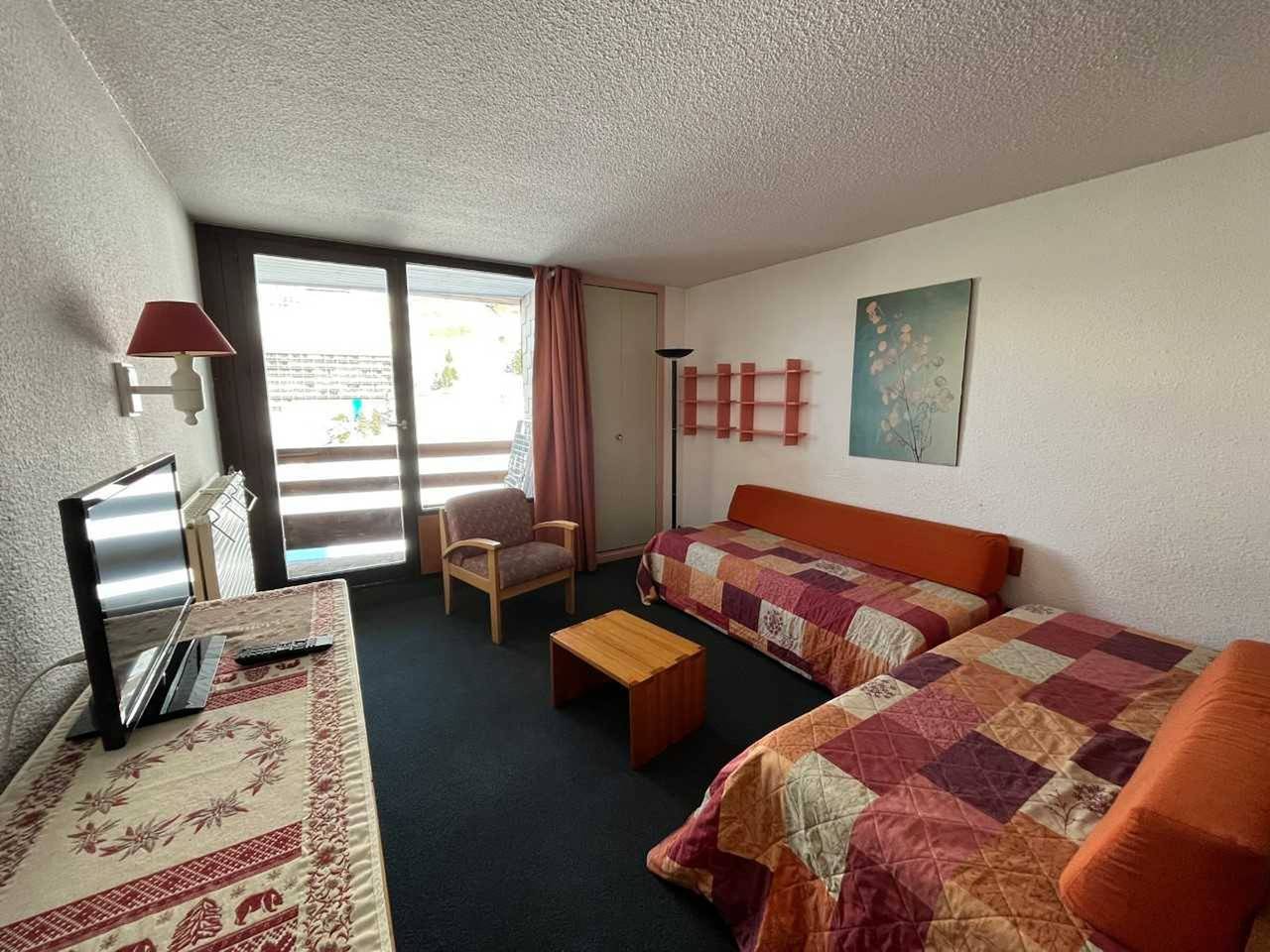 Ganze Wohnung, Les Menuires - 5 Pers., 42 m², 2 Zimmer, direkt an den Pisten, Wifi, Haustiere erlaubt in Les Menuires, Saint-Martin-de-Belleville