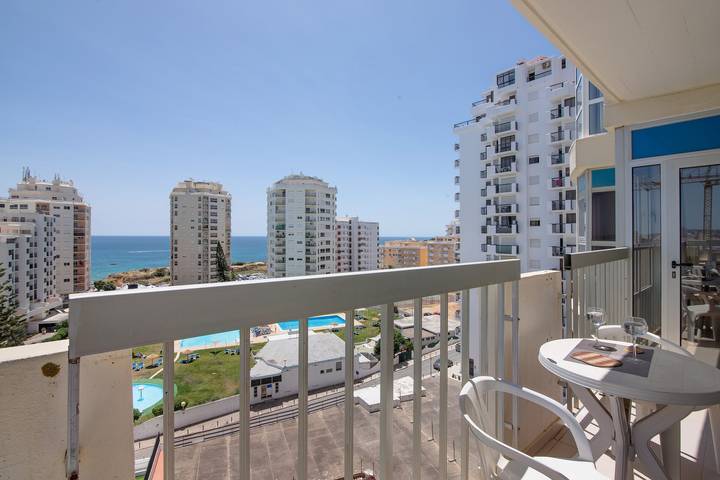 Holiday rental for 5 people, with balcony in Armação de Pera