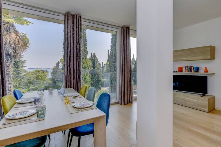 Ferienwohnung für 5 Personen, mit Balkon und Pool in Gardone Riviera - 4