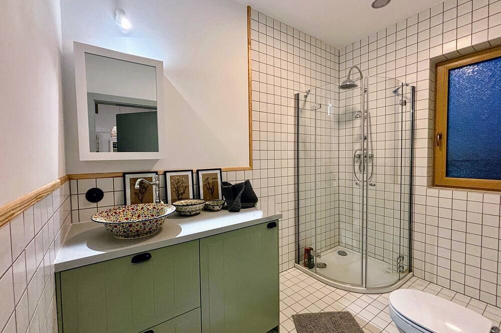 Rustikales Landhaus mit 2Sz, Sauna & Hot Tub auf der Insel Wolin nahe Swinemünde in Kołczewo, Stettiner Haff