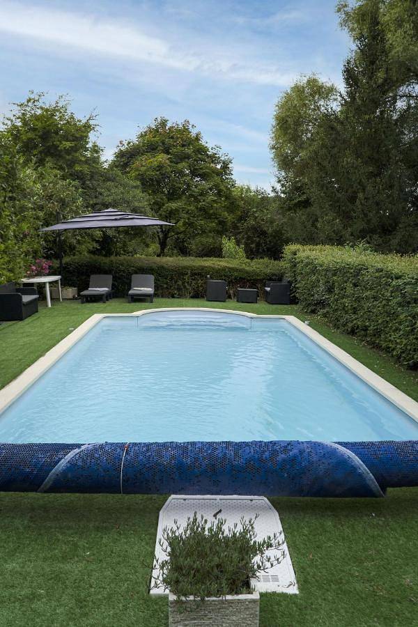 Chambre d’hôte pour 2 personnes, avec vue et piscine ainsi que jardin et vue sur le lac dans Loiret - 3