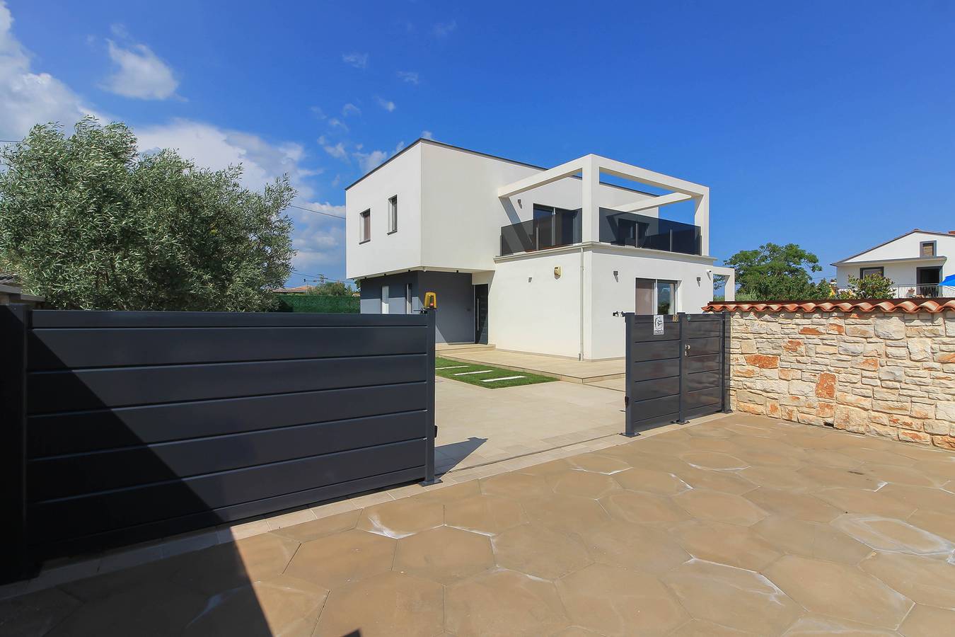 Villa für 8 Personen mit Balkon in Sisan, Südküste Istrien