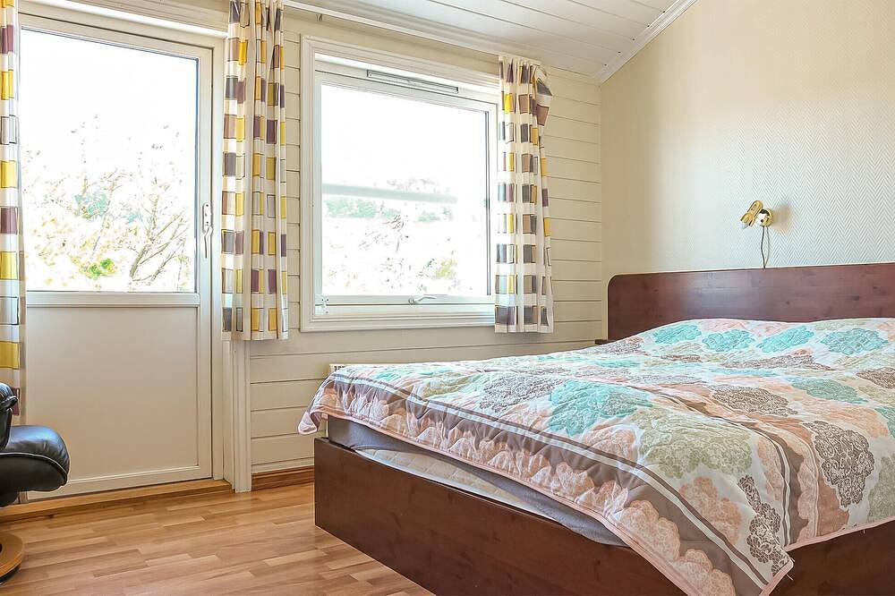 Cozy home in Bokn with sauna in Bokn
