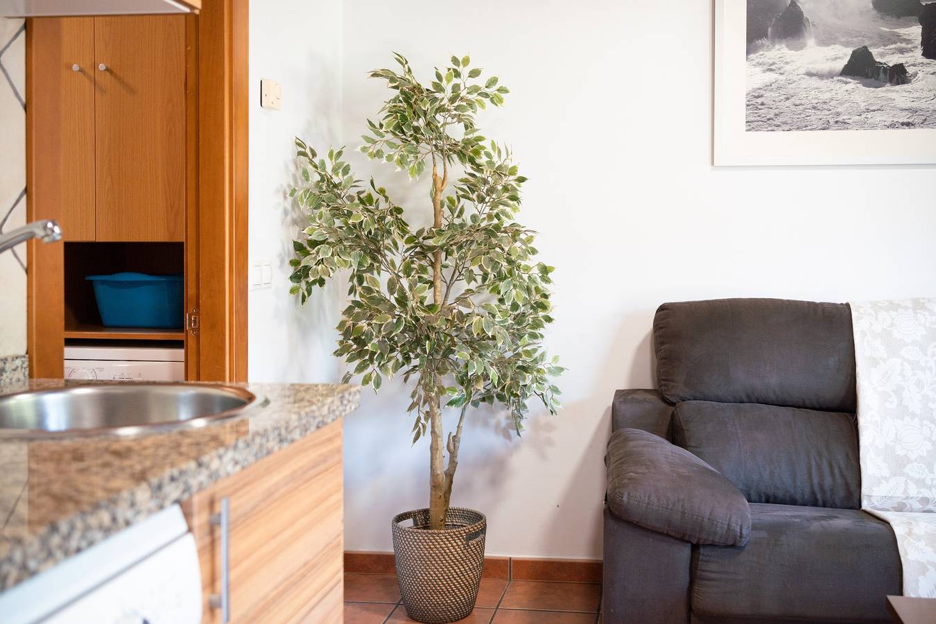 Entire apartment, Apartment 'Aires De Avín 3' with Mountain View, Private Terrace and Wi-Fi in Avín, Onís
