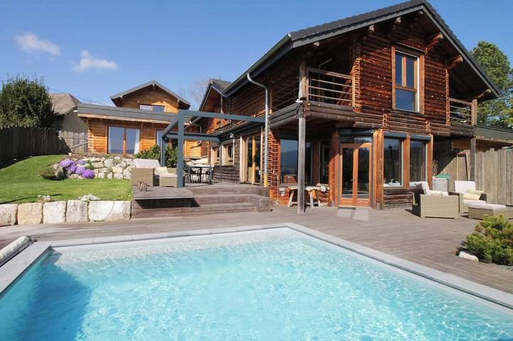 Gîte pour 10 personnes, avec Balcon ainsi que Jardin et Sauna dans Vimines