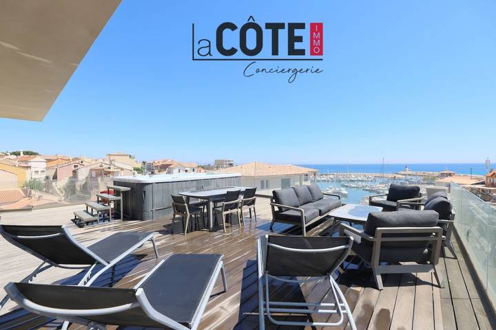 Gîte pour 8 personnes, avec Jacuzzi et Terrasse dans Office de Tourisme de Sausset-les-Pins