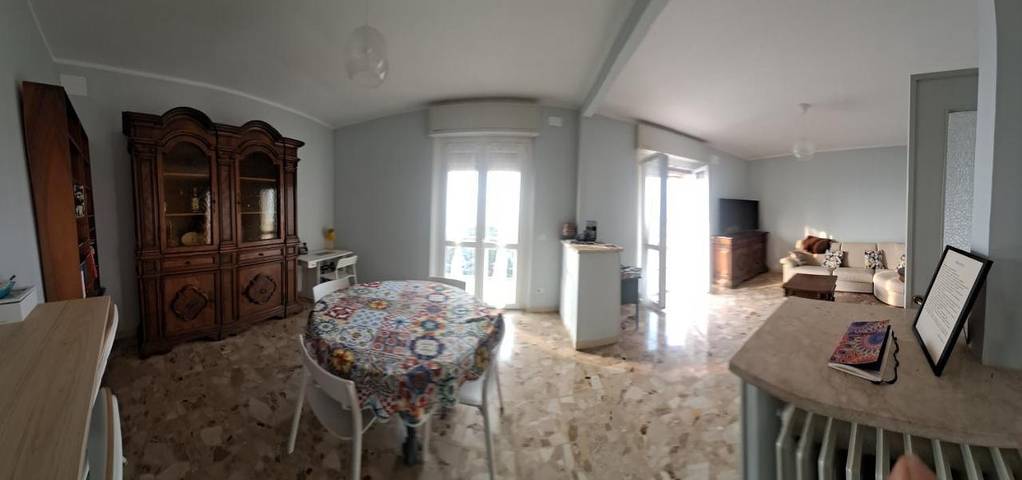 Appartamento per 4 persone, con Balcone e Panorama a Canelli (Comune)