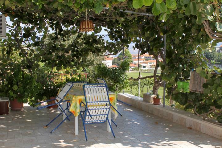 Apartament wakacyjny dla 3 osób, z Balkon/ taras w Postira