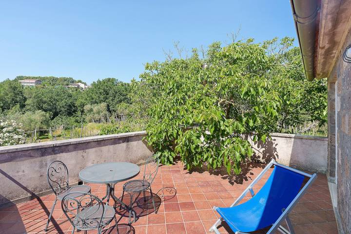 Apartamento para 3 personas, con jardín y balcón, Se admiten mascotas en Campania