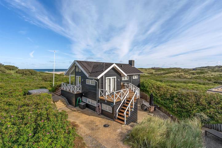 Ferienhaus für 6 Personen, mit Terrasse und Sauna sowie Whirlpool in Jammerbugt