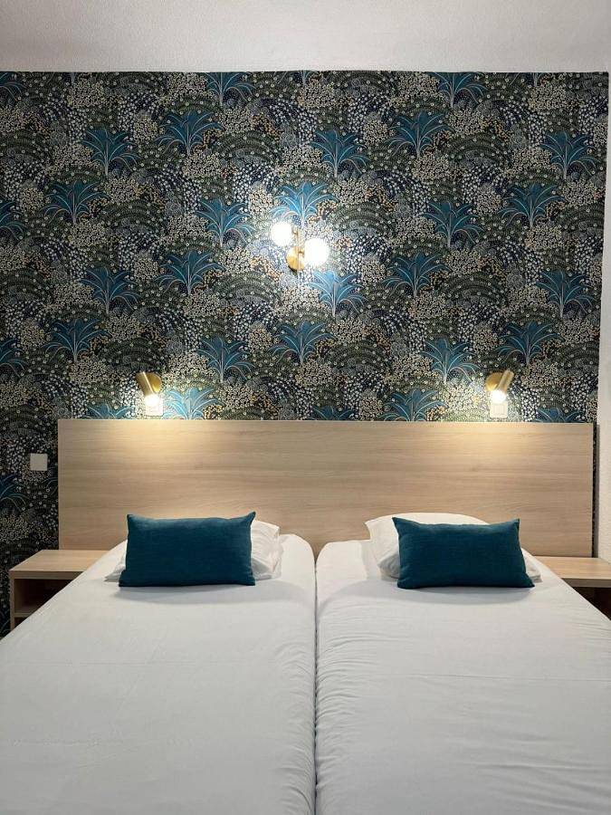 Hôtel pour 2 personnes, avec terrasse et jardin, animaux acceptés dans Carnolès - 2