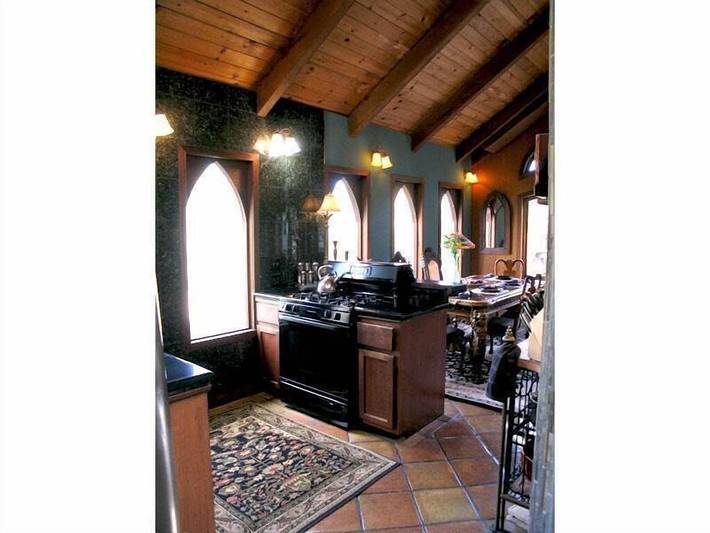 Vacation rental for 5 people, with hot tub and yard in San Francisco Bay Area