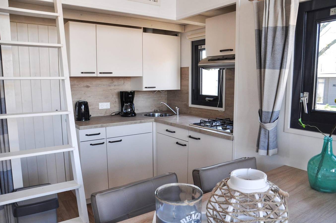 Europarcs Poort van Zeeland — Tiny House 4 in Hellevoetsluis, Niederländische Nordsee