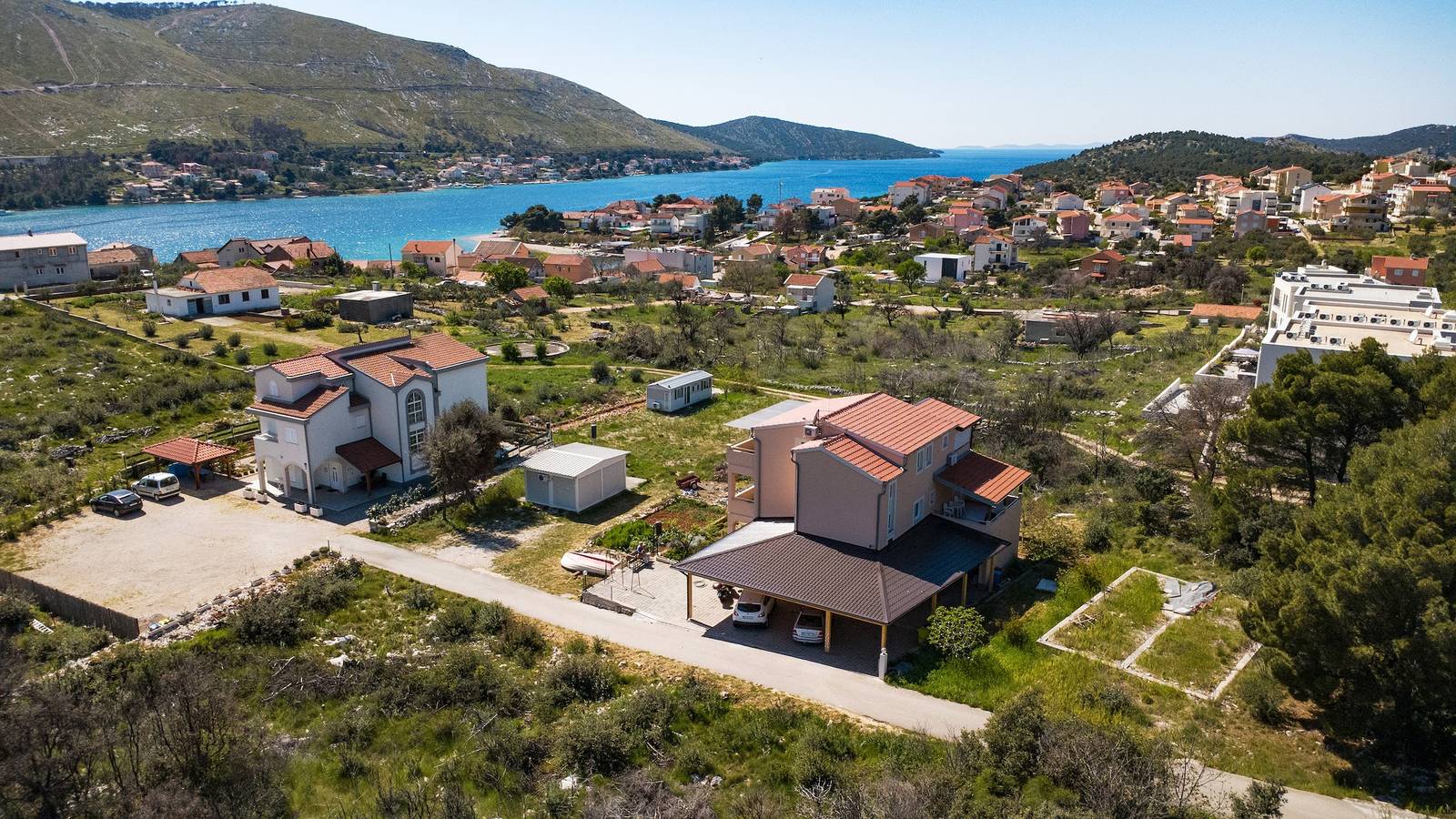 Ganze Wohnung, 2-Zimmer-Ferienwohnung mit Balkon und Meerblick Grebastica, Sibenik A-24046-a in Grebastica, Šibenik-Knin