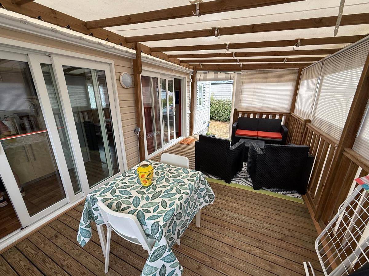 Mobile Home in Moutiers-les-Mauxfaits, Vendée
