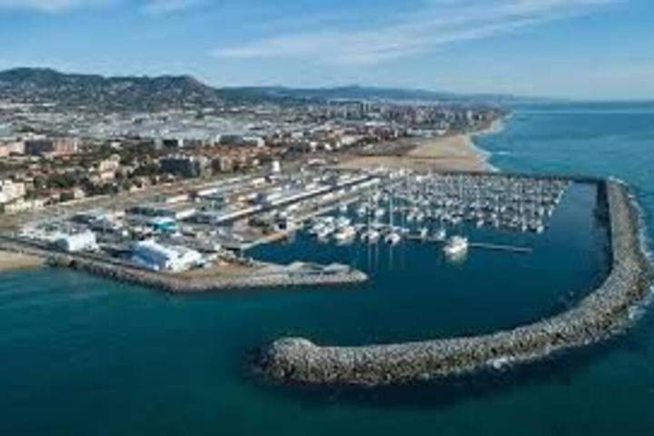 Gîte pour 4 personnes, avec Balcon et Terrasse à Premià de Mar - 3