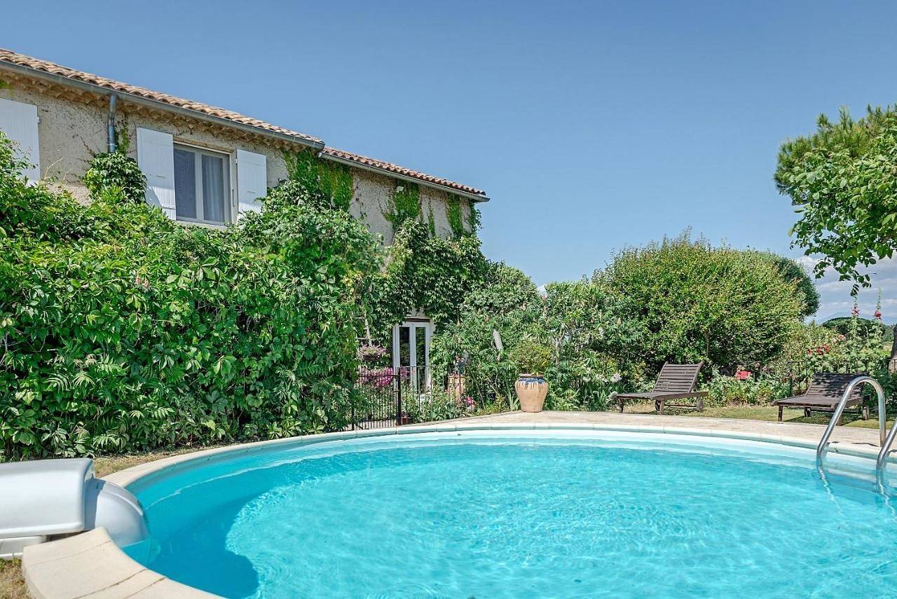 Double Room in Orange, Vaucluse