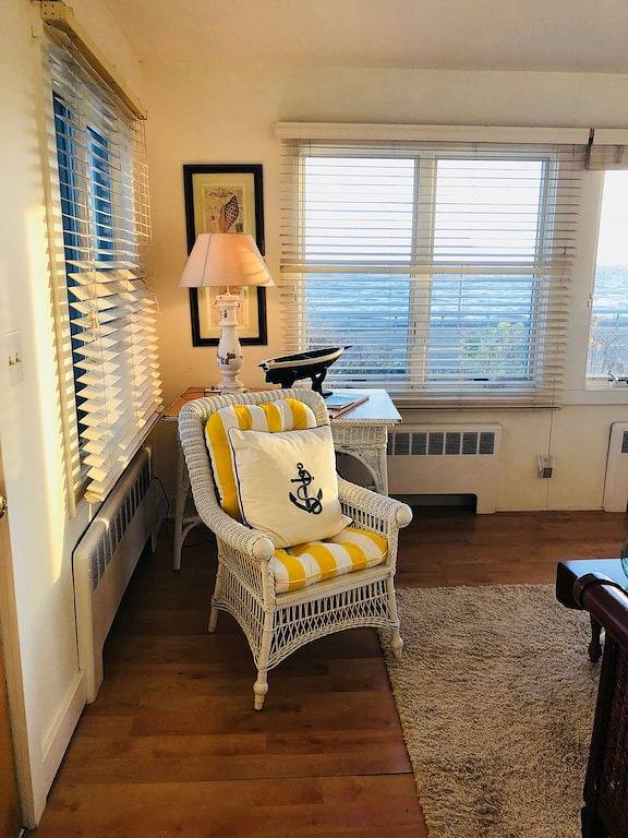 Vacation rental for 12 people, with yard, with pets in Old Saybrook