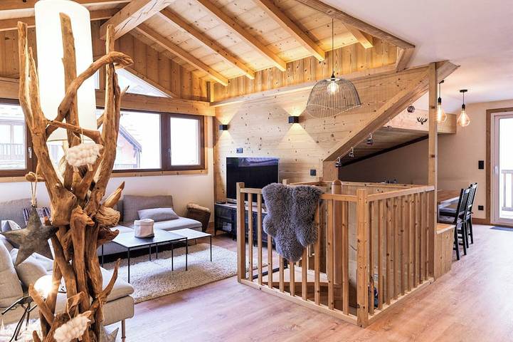 Gîte pour 8 personnes, avec balcon dans Office De Tourisme De Montgenevre
