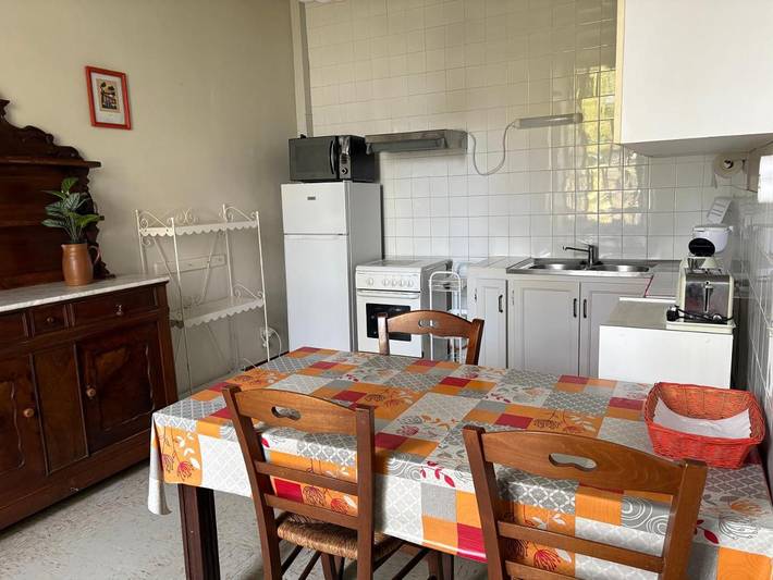 Gîte pour 3 personnes, avec piscine et terrasse à Gamarde-les-Bains - 2
