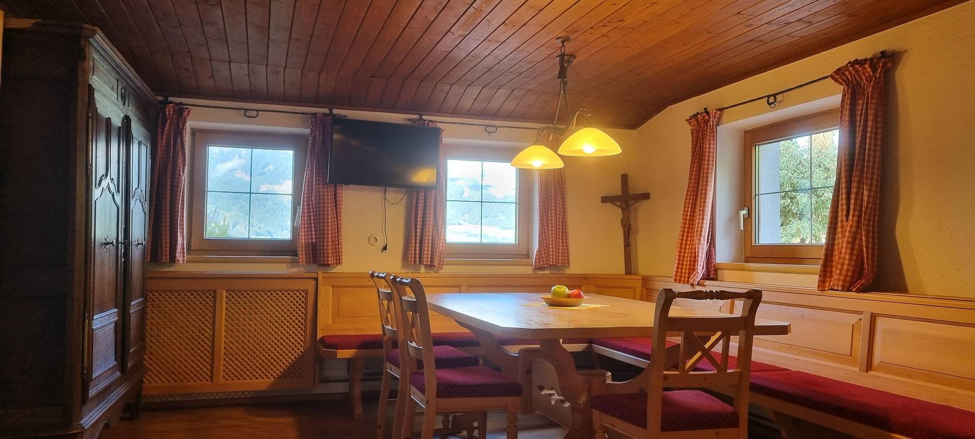 Ganze Ferienwohnung, Appartement 2 in Stummerberg, Ski-Optimal Hochzillertal
