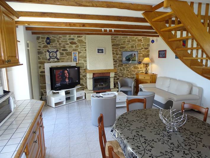 Gîte pour 6 personnes, avec terrasse et jardin