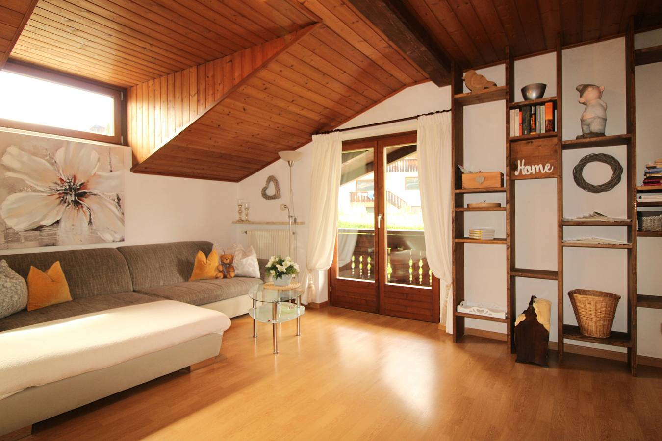 Ganze Wohnung, Ferienwohnung 'Innerhofer - Nordbalkon' mit Bergblick, Gemeinschaftspool und Wi-Fi in Riffian, Texelgruppe