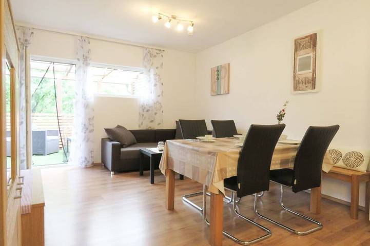 Ferienwohnung für 7 Personen, mit Balkon und Sauna sowie Garten - 1