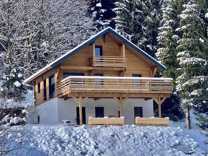Chalet pour 10 personnes, avec jardin et vue