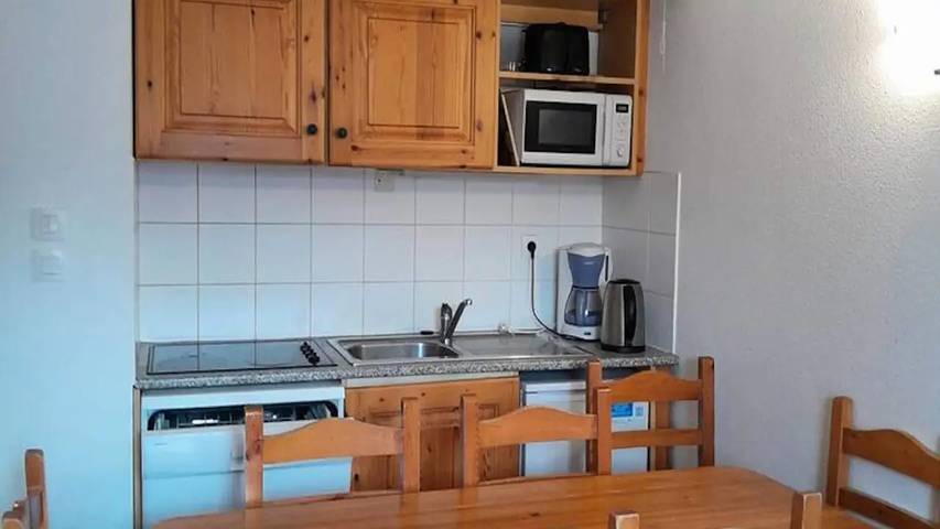 Gîte pour 7 personnes, avec Piscine à Saint-Jean-d'Arves - 2