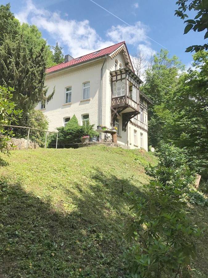 Ferienwohnung für 7 Personen, mit Terrasse und Garten sowie Seeblick und Ausblick