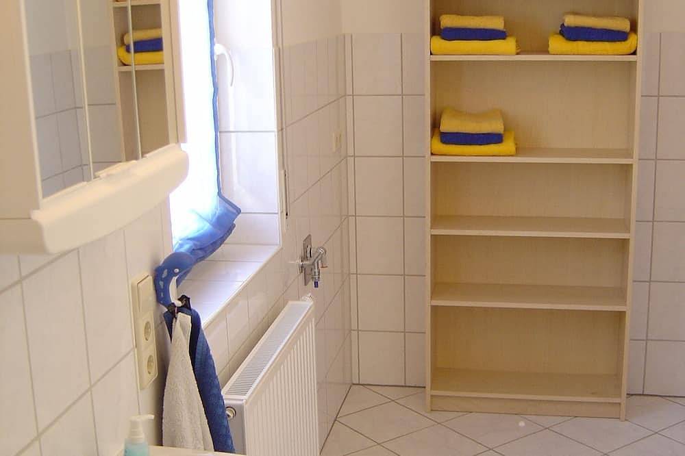 Ganze Wohnung, Nahe Berlin, 2 Zimmer-Apartment, max. 4 Personen + Kind/Baby, 400m vom See in Rangsdorf, Teltow-Fläming