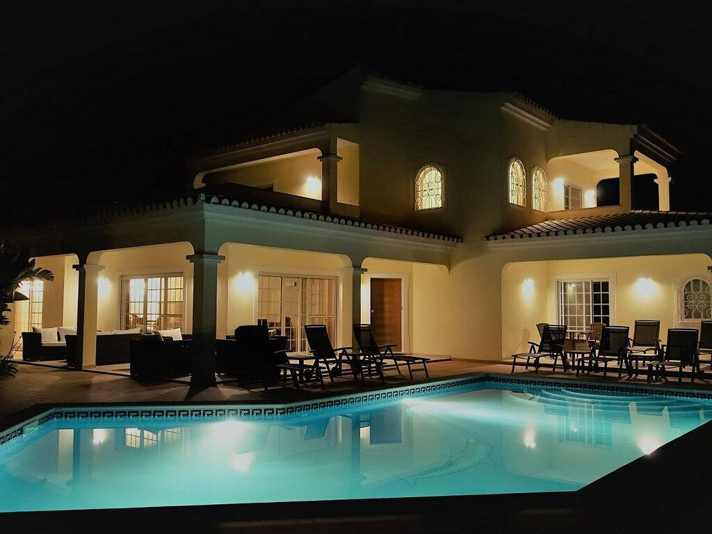 Villa para 10 pessoas com jardim in Montes de Alvor, Alvor