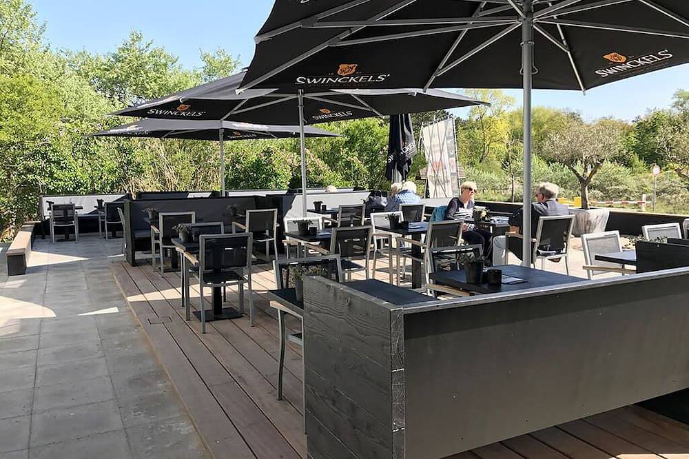 Beachfront Escape | Near Scenic Nature Spots, Wassenaar Beach & Dunes in Wassenaar, Stadsgewest Haaglanden