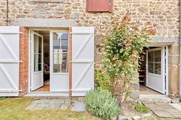 Gîte pour 2 personnes, avec jardin à Carolles
