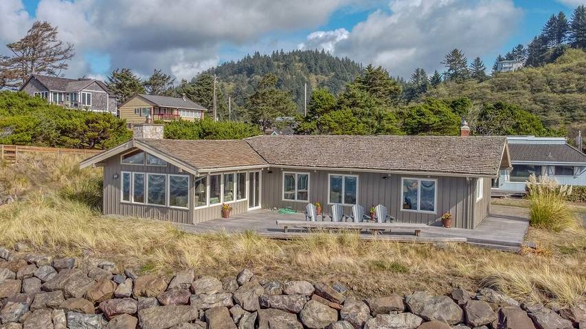 Vacation rental for 8 people, with terrace in Neskowin