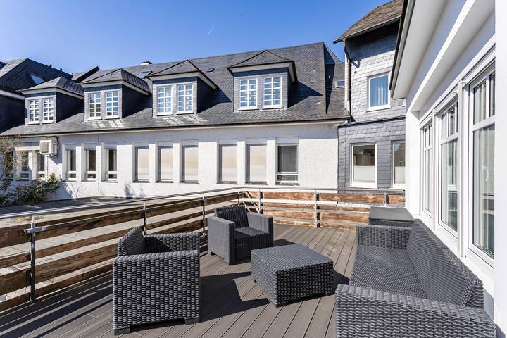 Ganze Wohnung, Ferienwohnung 'Sophie Stecker' mit Bergblick, privater Terrasse und Wi-Fi in Schmallenberg, Hochsauerlandkreis
