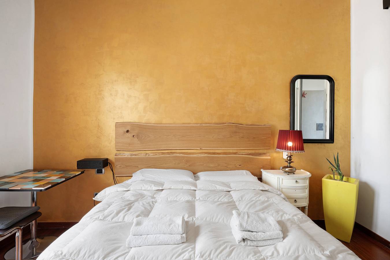 Room 'Confortevole' with Mountain View, Wi-Fi and Air Conditioning in Salerno, Tyrrhenian Coast Campania