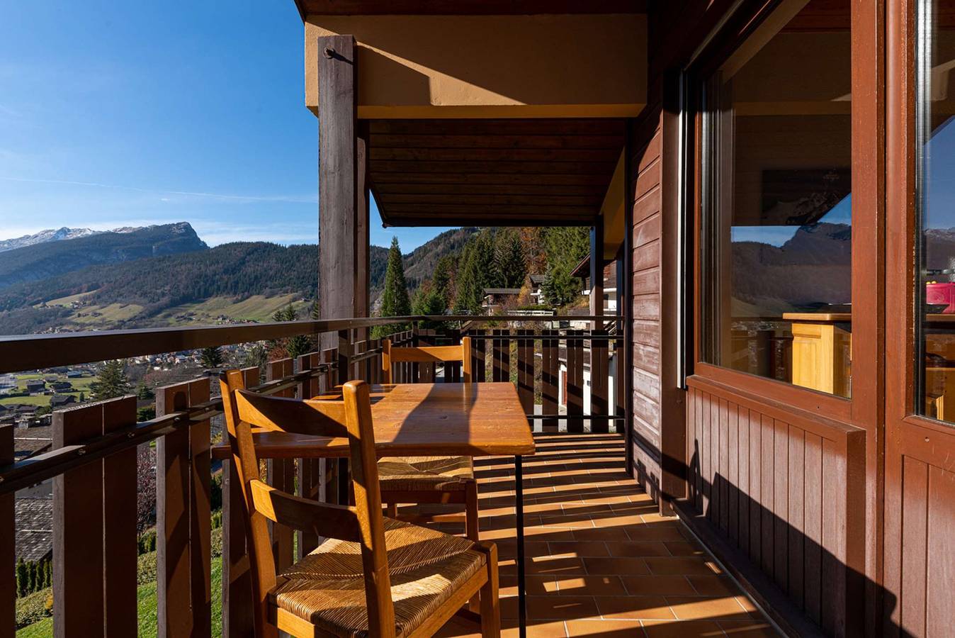 Apartamento vacacional entero, Charming Apartment with Mountain Views in Le Grand-Bornand, Región de Annecy