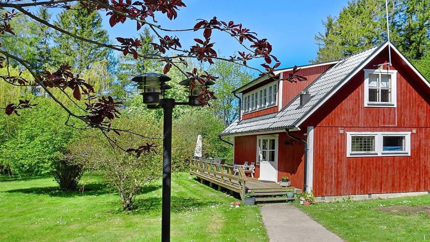 Hus för 4 Personer, med trädgård och balkong på Gotland