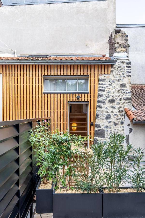 Gîte pour 2 personnes, avec jacuzzi et terrasse à Chamalières - 2