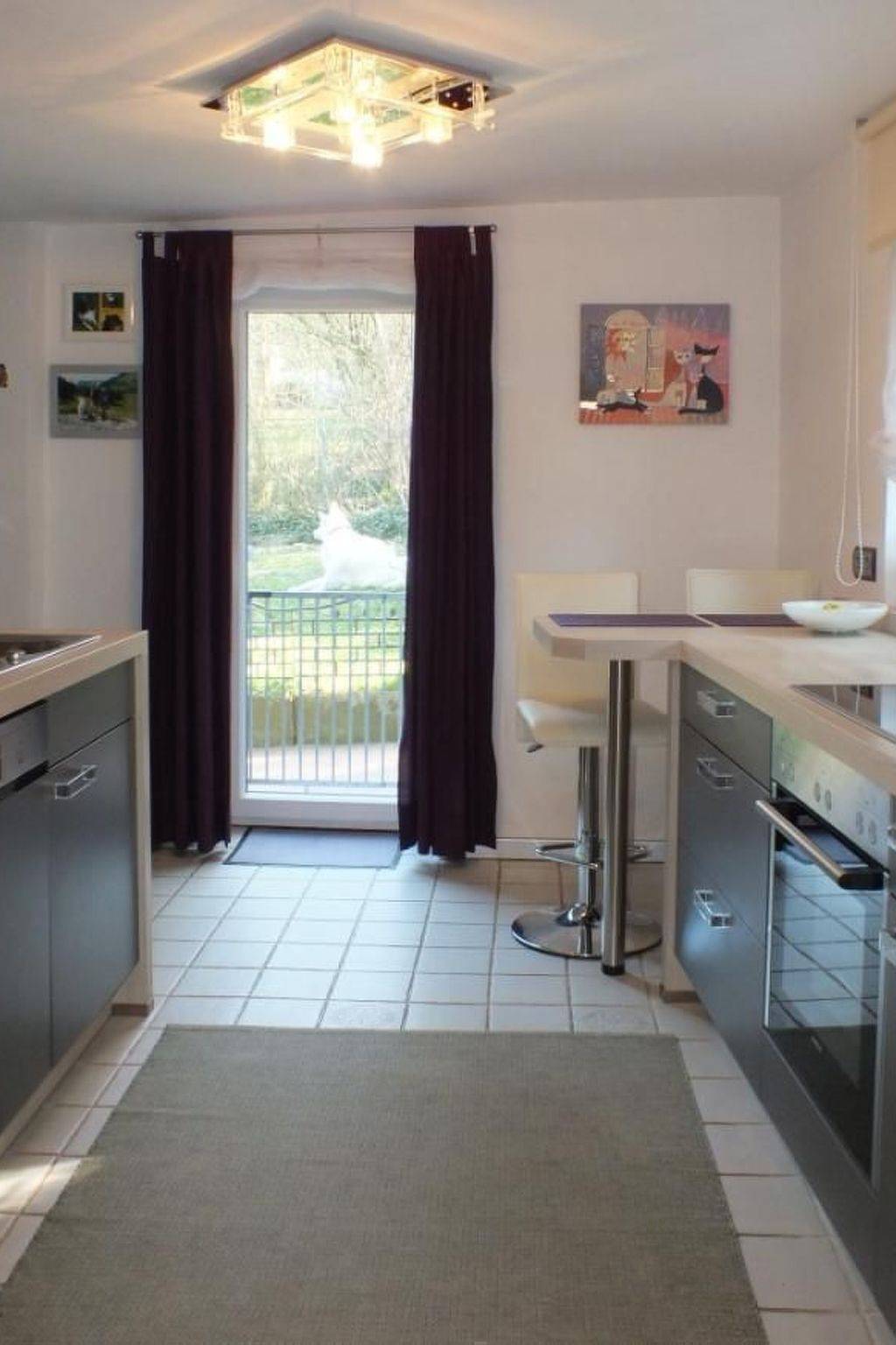 Komfortables Ferienhaus mit Garten und Parkplatz in unmittelbarer Nähe zum Stad in Landau (Isar), Ostbayern