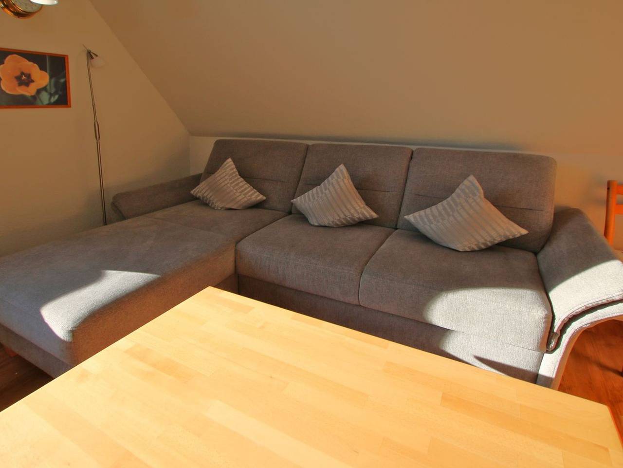 Ganze Ferienwohnung, Olhörnweg 1, Whg. 22 - Ferienwohnung mit 2- Zimmern auf ca. 50m² und einfacher Einrichtung, Meerblick in Wyk auf Föhr (Stadt), Wyk auf Föhr