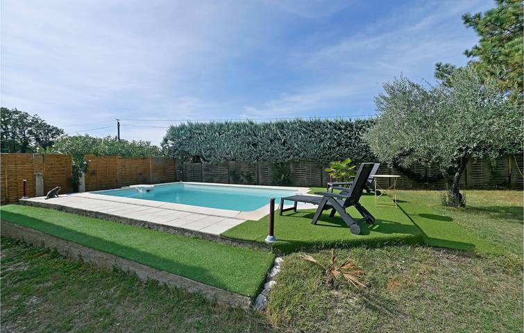 Location de vacances pour 6 personnes, avec piscine, animaux acceptés à Mazan - 2