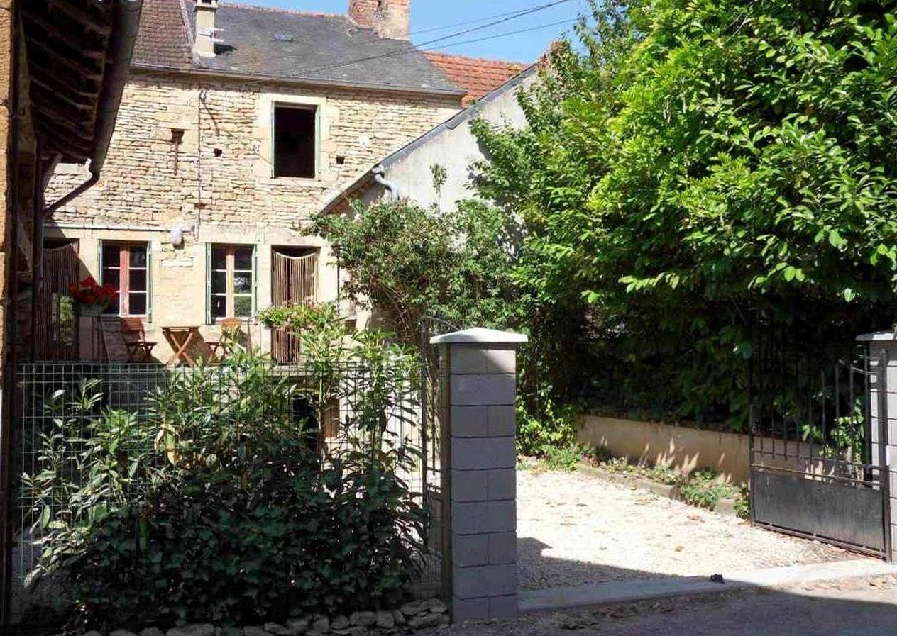 Maison Pêcheur - Gîte Vézelay à la rivière in Saint-Père (Yonne), Parc naturel régional du Morvan
