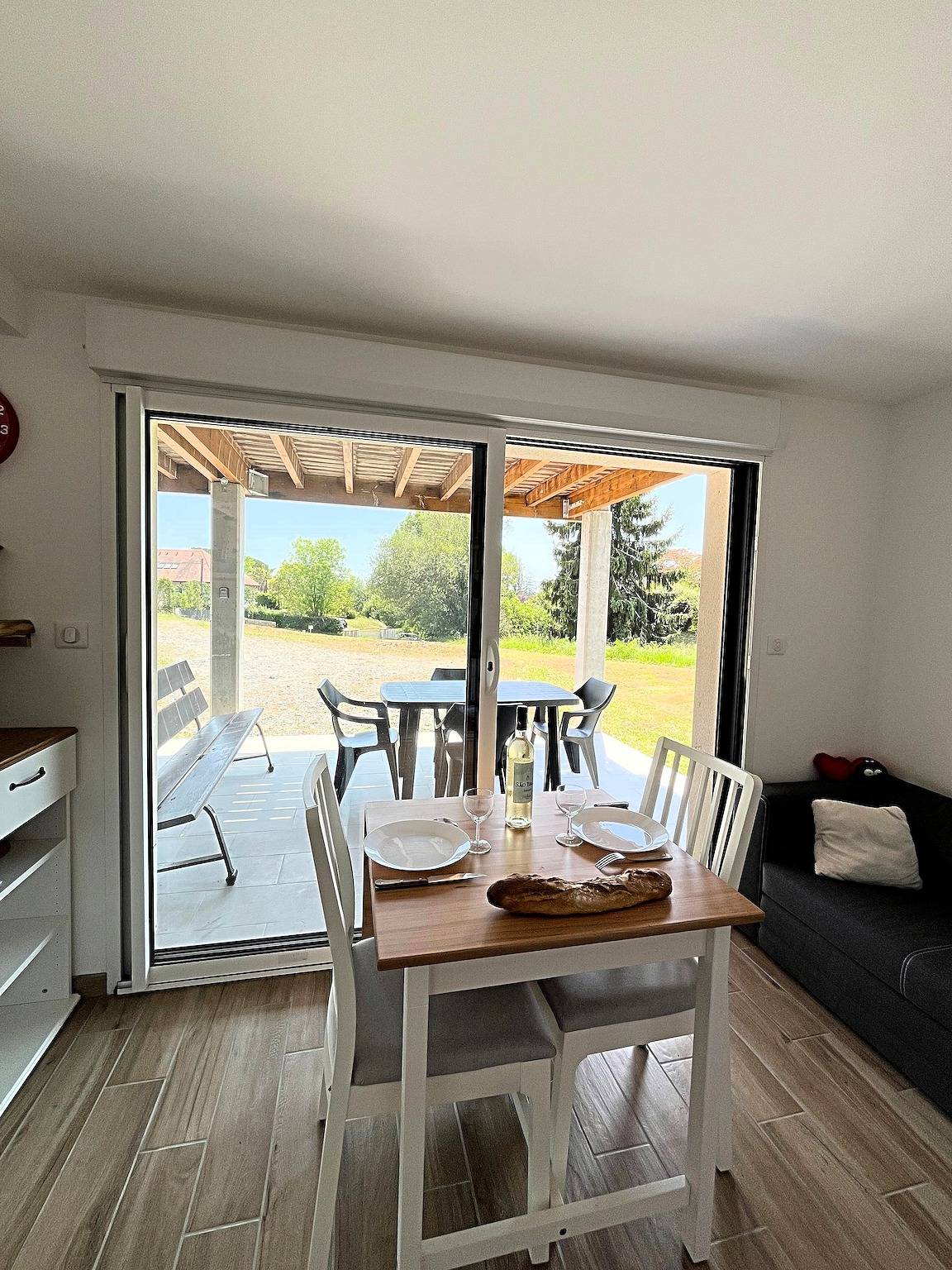Ganze Wohnung, Apartment 'T2 Antipuyou - Garten Erdgeschoss' mit privater Terrasse, Wlan und Klimaanlage in Salies-de-Béarn, Béarn