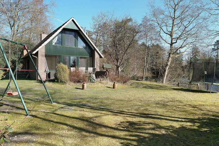 Ferienwohnung für 6 Personen, mit Balkon und Whirlpool sowie Garten und Seeblick in Grabstede, Bockhorn