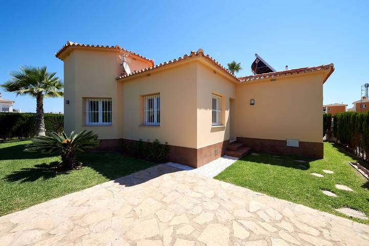 Chalet para 4 personas, con jardín y terraza en Safor - 2