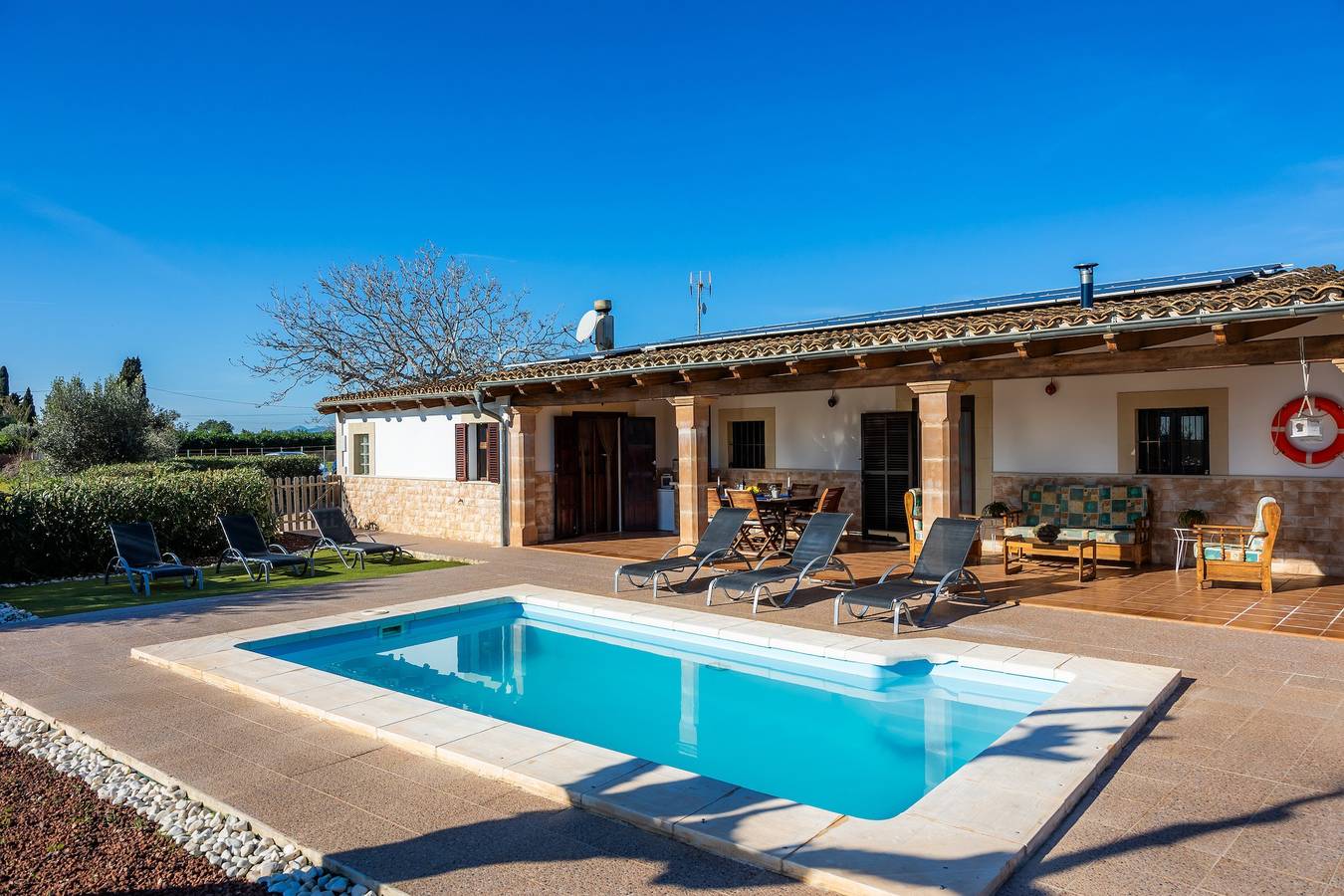 Villa 'Els Ametlers' avec vue sur les montagnes, Wi-Fi et climatisation in Inca, Majorque l'intérieur des terres