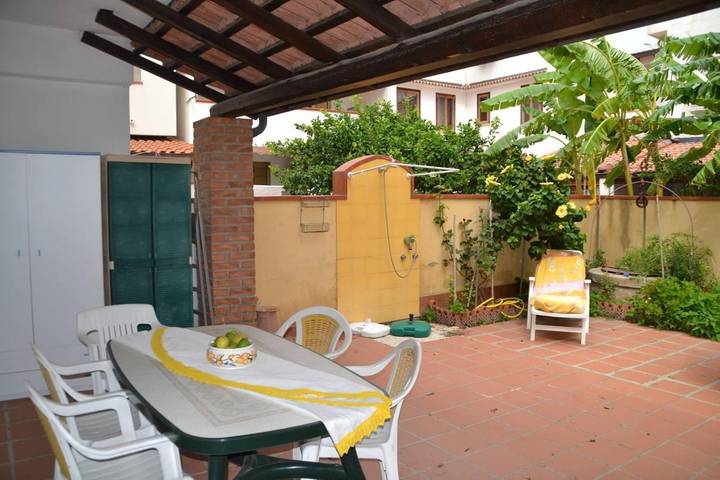Appartamento per 5 persone, con Terrazza e Giardino a Terme Vigliatore